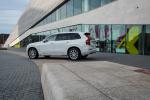 Volvo XC90 D5 Inscription 2015 года (UK)